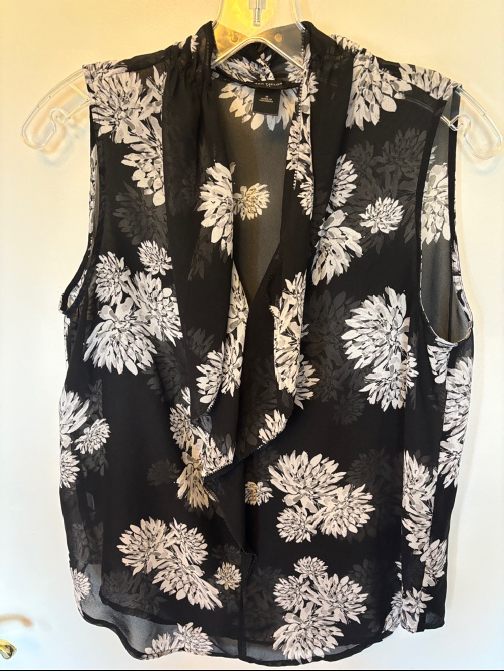 Ann Taylor Black Sleeveless Floral Ruffle Front Blouse